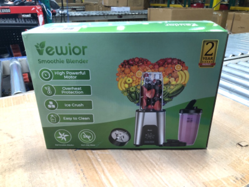 Photo 2 of VEWIOR 900W Blender for Shakes and Smoothies, Personal Blenders for Kitchen with 6 Fins Blender Blade, Smoothie Blender with 2 * 22 oz To-Go Cups BPA Free 6 Pieces