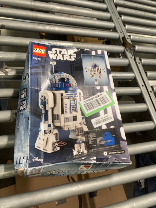 Photo 1 of Star Wars R2-D2 Buildable Toy Droid for Display and Play 75379