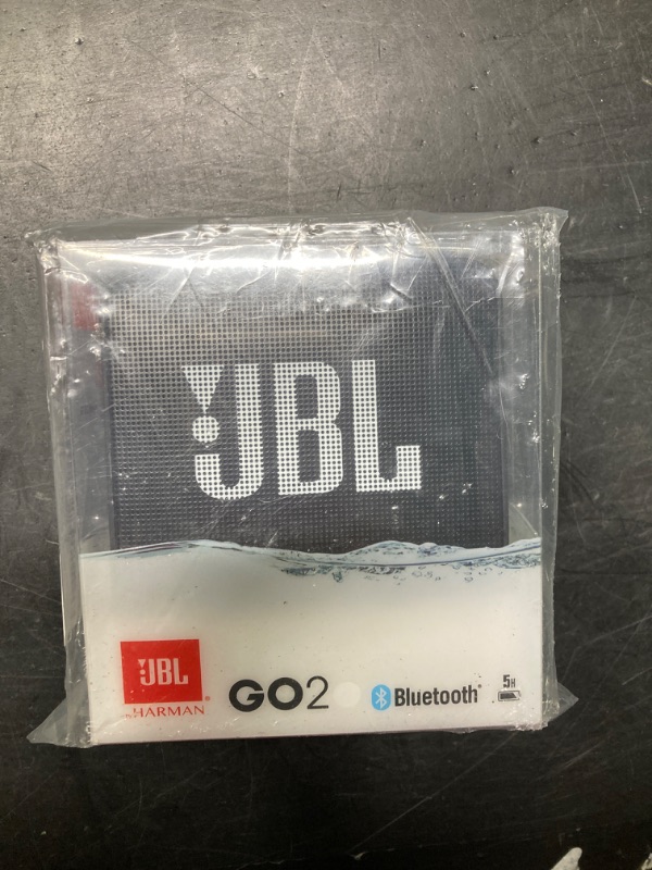 Photo 2 of "NEW '
JBL JBLGO2BLK Go 2 Portable Bluetooth Waterproof Speaker Black LN