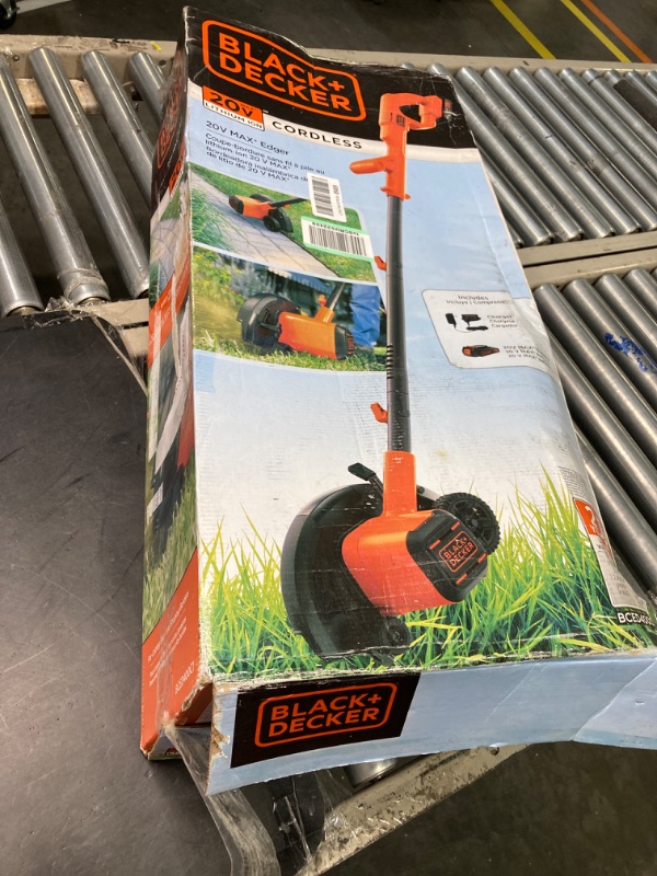 Photo 1 of ****USED***FOR PARTS ONLY***SOLD AS IS***ALL SALES ARE FINAL***NO RETURNS*** 20V Cordless Battery Powered Lawn Edger Kit with (1) 1.5Ah Battery & Charger