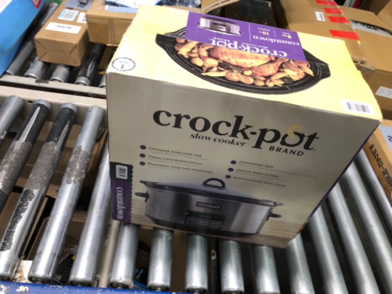 Photo 2 of ****** MINOR DAMAGED*** Crock-Pot 8qt Programmable Slow Cooker Black Stainless