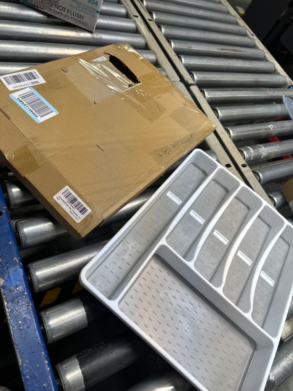 Photo 1 of ****USED*NOT IN ORIGINAL PACKAGE** Silverware Organizer with Cutlery Icons?Silverware Tray for Kitchen Drawer?Plastic Flatware Tableware Silverware Drawer Organizer Utensil Organizer with Non-slip TPR Linings?6-Compartment
