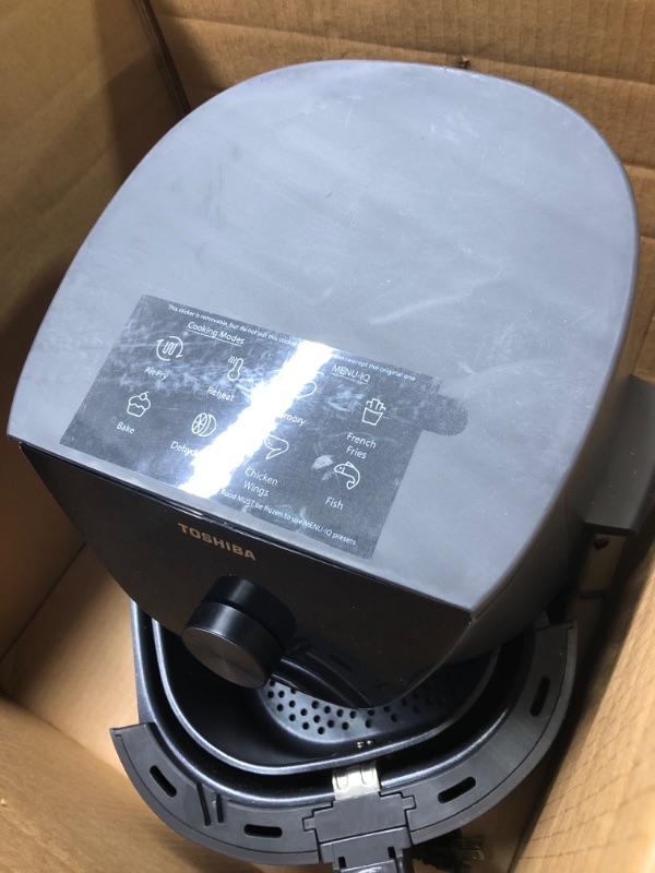 Photo 3 of ****USED*** Toshiba 5.5QT Air Fryer Heat-Q Technology, Quick and Easy Meals, 8 Preset Menus and Menu-IQ Function, 1°F Precision, 90% less oil, Double-sided Handles Easy Carrying
