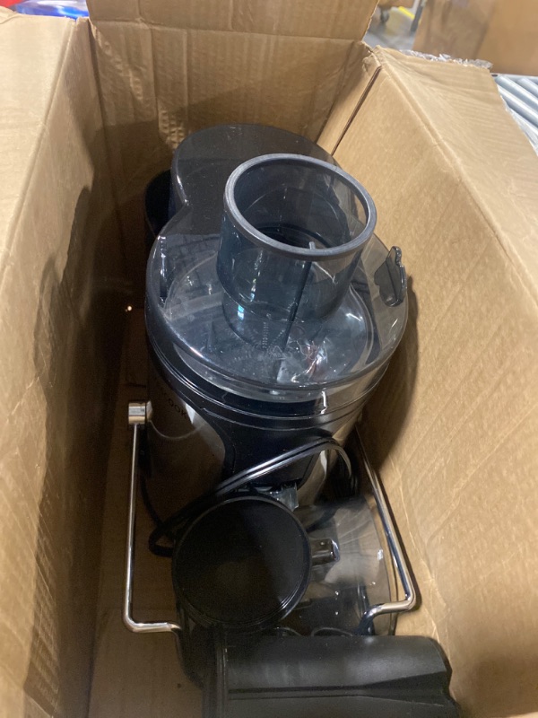 Photo 1 of *** NOT FUNCTIONAL**** ***SELLING AS PARTS NO RETURNS****

Juicer Machine,800W 110V Home Use Multi-function Electric Juicer,Juicer for Fruit, Vegetables Juice Extractor Easy to Clean, Black