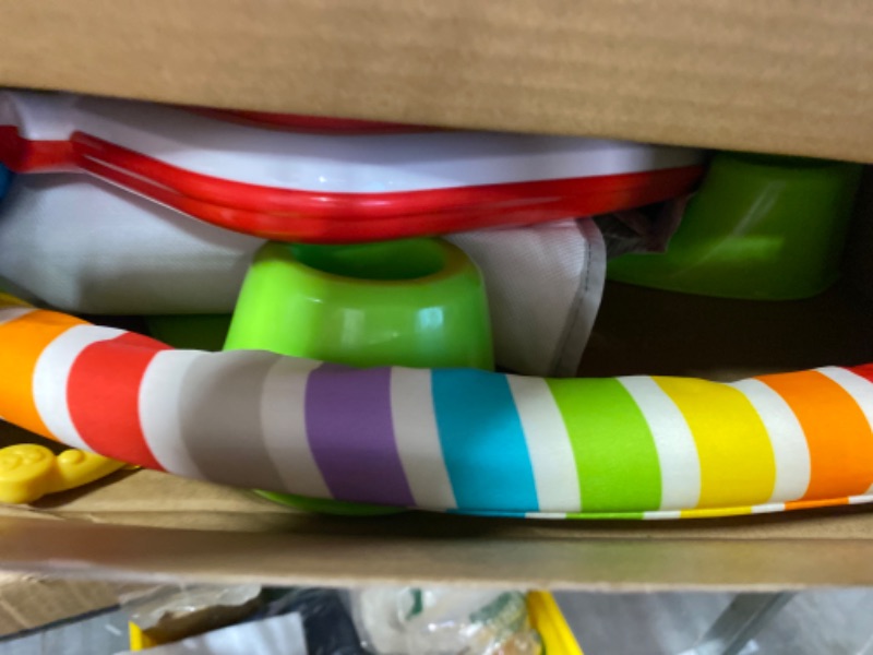 Photo 1 of *** NOT FUNCTIONAL*******SELLING AS PARTS NO RETURNS****
Fisher-Price Baby Playmat Deluxe Kick & Play Piano Gym Learning Toy & 2 Maracas Soft Rattles for Newborn to Toddler Play Ages 0+ Months Green + Maracas