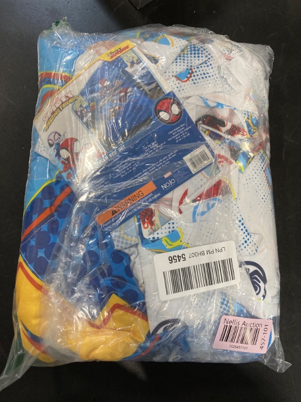 Photo 4 of ***USED***SIZE: 42 IN X 57IN (107CM X 145CM)Marvel Spidey and his Amazing Friends Spidey Team Red, White, and Blue 4 Piece Toddler Bed Set - Comforter, Fitted Bottom Sheet, Flat Top Sheet, and Reversible Pillowcase