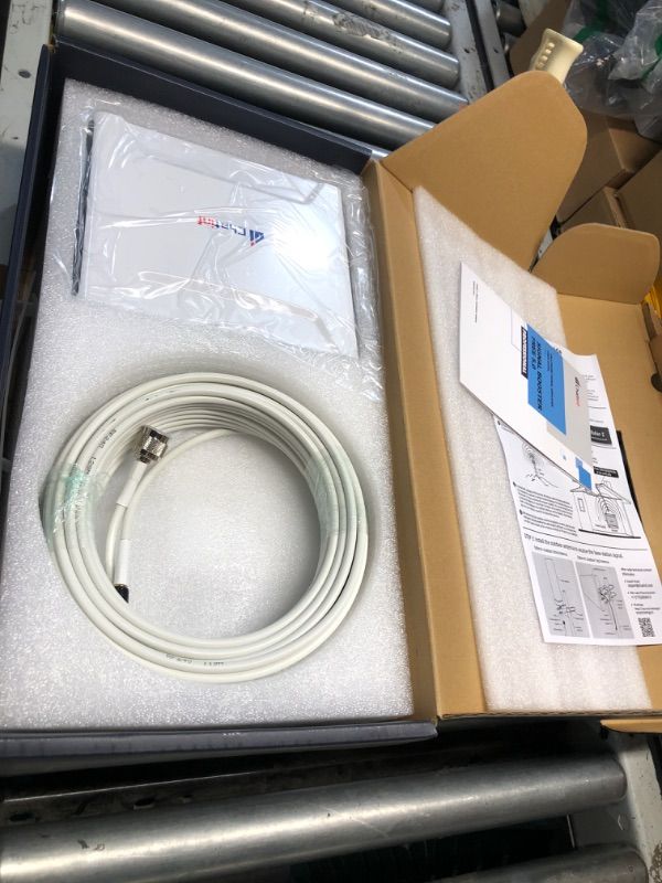 Photo 2 of **USED LOOKS NEW**Cell Phone Signal Booster for Home, Office, Trucks, RV, Boosts 4G LTE & 5G for Verizon, AT&T, T-Mobile & All U.S. Carriers - FCC Approved