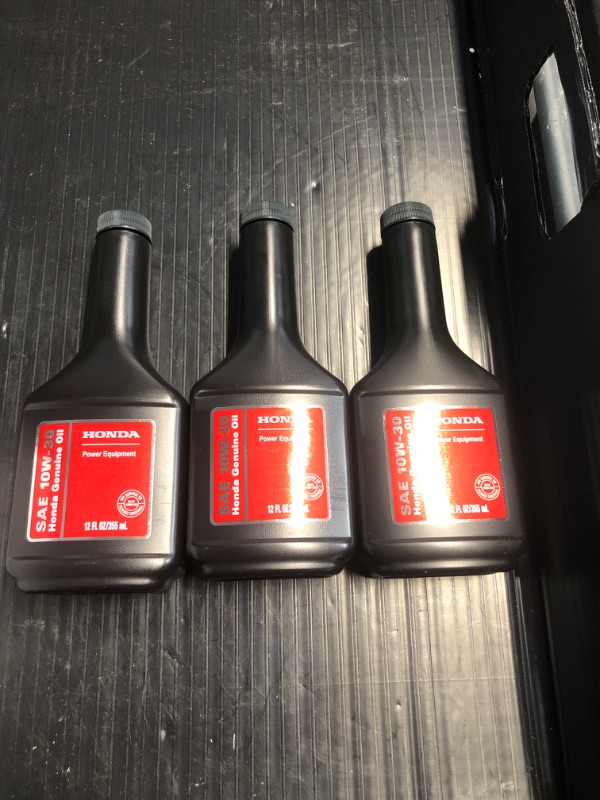 Photo 2 of **3-PACK***Honda 12 oz. Engine Oil (10W-30)