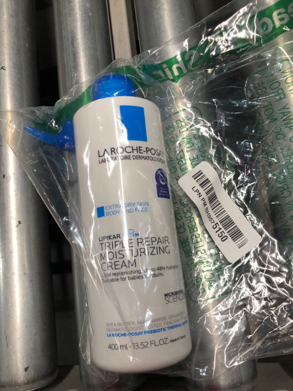 Photo 2 of ***(EXP:2027 )NONREFUNDABLE***La Roche-Posay Lipikar Daily Repair Moisturizing Lotion Full Size and Travel Size Skin Care Set Body Lotion for Dry Skin and Eczema Formulated with Niacinamide and Shea Butter for All Day Hydration