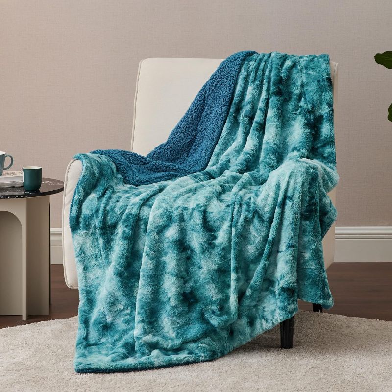 Photo 1 of (READ FULL POST) Faux Fur Sherpa Blanket (FULL) 
