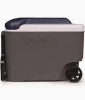 Photo 1 of ***SEE NOTES*** Igloo MaxCold Gray 40 qt Roller Cooler