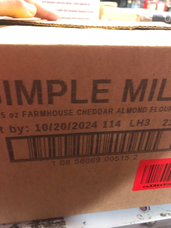 Photo 3 of **NON-REFUNDABLE, EXP: 10/20/2024** Simple Mills Almond Flour Crackers, Farmhouse Cheddar - Gluten Free, Healthy Snacks, 4.25 Ounce (Pack of 1) Farmhouse Cheddar 4.2 Ounce (Pack of 6)