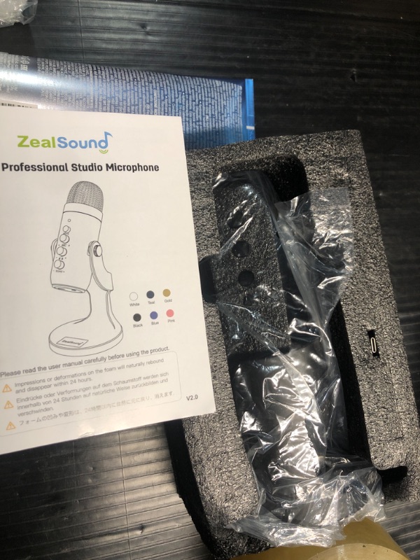 Photo 2 of **MINOR DAMAGE** READ NOTES**
ZealSound USB Microphone