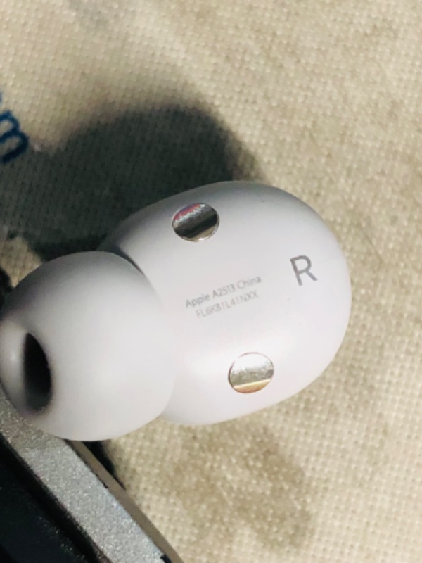 Photo 7 of (READ FULL POST) Beats Studio Buds - True Wireless Noise Cancelling Earbuds - Compatible with Apple & Android, Built-in Microphone, IPX4 Rating, Sweat Resistant Earphones, Class 1 Bluetooth Headphones - Moon Gray
