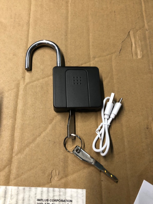 Photo 2 of ***USED - UNABLE TO TEST***
Fingerprint Padlock, Dhiedas Pad Lock with Fingerprint Bluetooth Key Waterproof Heavy Duty Combination Lock for Outdoor Fence Gate Shed Warehouse Gym Storage Yard