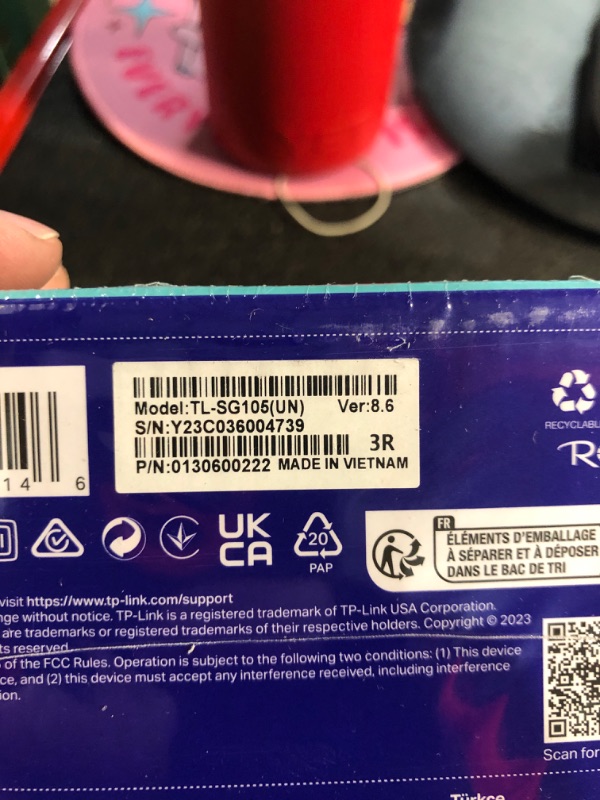 Photo 1 of ***FACTORY SEALED*** TP-Link TL-SG105 5-Port 10/100/1000Mbps Desktop Switch