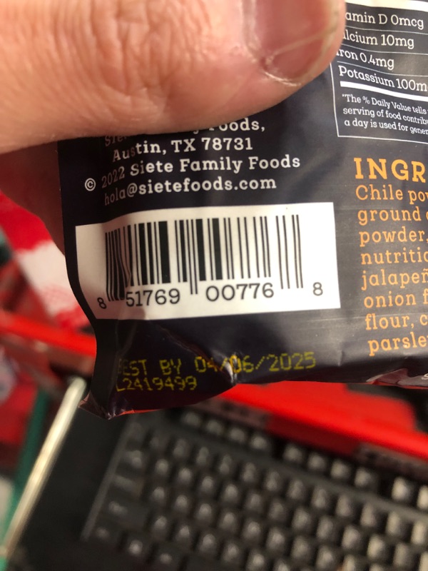 Photo 2 of ***(BEST BY April 6th, 2025) NONREFUNDABLE*** **two pack bundle** Siete Seasoning - Spicy | Paleo, Preservative Free, Whole 30 Approved (Pack of 6)