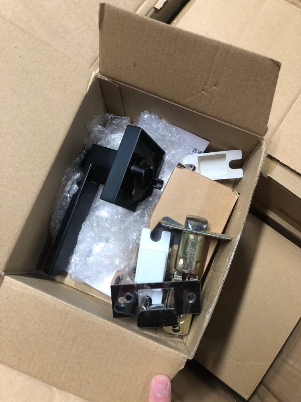 Photo 3 of **USED FOR PARTS ONLY NON-REFUNDABLE**Tinewa 1 Pack Square Privacy Door Levers Locksets in Matte Black Finish, Bed/Bath Door Levers Keyless Interior Handles,Reversible for Left Right Handed Doors