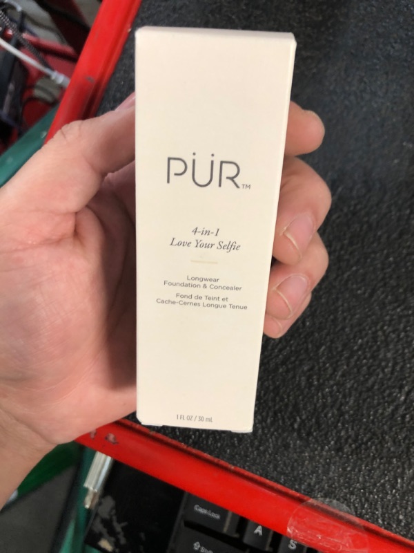 Photo 2 of ***USED*** PÜR 4-in-1 Love Your Selfie Longwear Foundation and Concealer