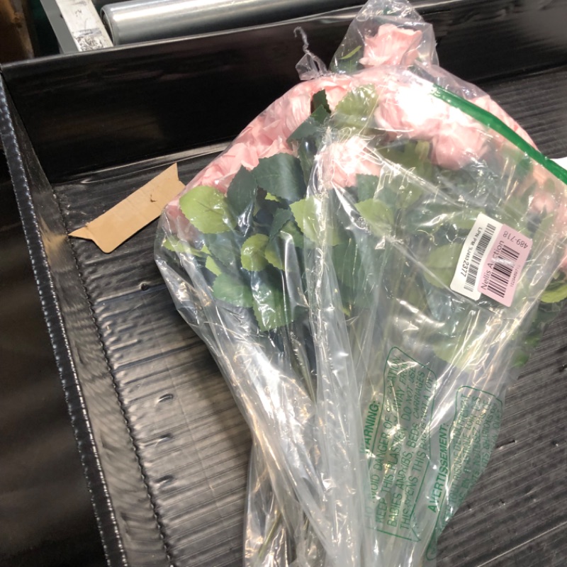 Photo 1 of FOTEEWL 60 Pcs Artificial Rose Flower Realistic Faux Silk Roses Stem Fake Roses Bouquet for Flower Arrangement,Wedding Centerpieces,Party,Home Decorations (Pink)