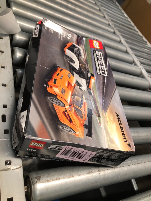 Photo 2 of ***FACTORY SEALED/DAMAGED BOX***Speed Champions Mclaren Solus Gt And Mclaren F1 Lm Building Toy Set (581 Pieces)