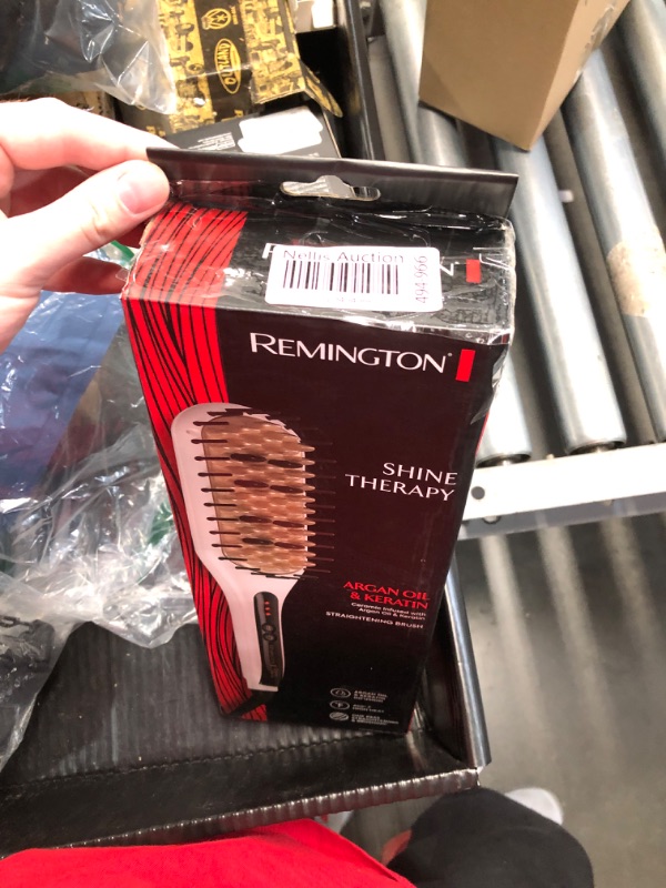 Photo 4 of ***ITEM TESTED FOR POWER, UNABLE TO TEST FURTHER*** REMINGTON SHINE THERAPY Argan Oil & Keratin Infused Straightening Brush / Heated Styling Brush / Paddle Brush