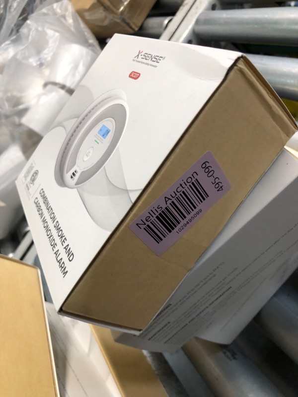 Photo 2 of ***FACTORY SEALED***X-Sense 10-Year Battery Combination Smoke Carbon Monoxide Alarm Detector with Large LCD Display (Standalone Model)