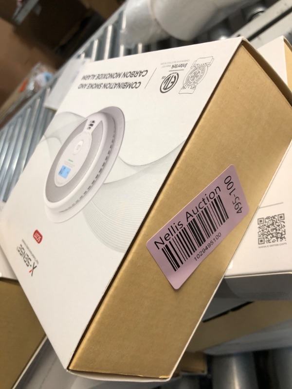 Photo 2 of ***FACTORY SEALED***X-Sense 10-Year Battery Combination Smoke Carbon Monoxide Alarm Detector with Large LCD Display (Standalone Model)