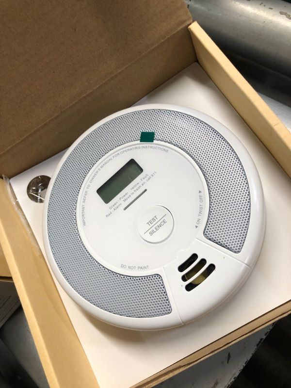 Photo 2 of ***FACTORY SEALED***X-Sense 10-Year Battery Combination Smoke Carbon Monoxide Alarm Detector with Large LCD Display (Standalone Model)