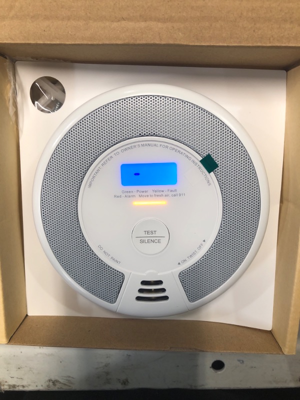 Photo 2 of ***FACTORY SEALED***X-Sense 10-Year Battery Combination Smoke Carbon Monoxide Alarm Detector with Large LCD Display (Standalone Model)