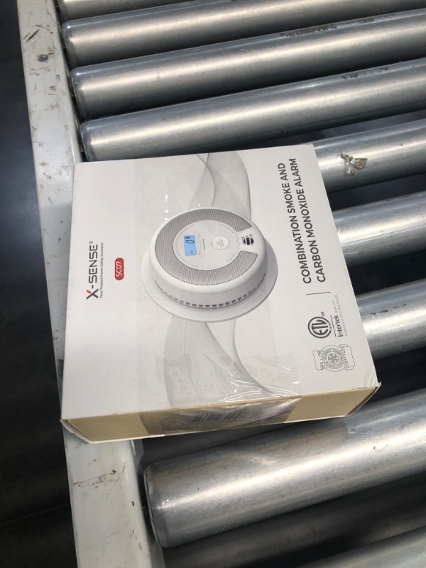 Photo 4 of ***FACTORY SEALED***X-Sense 10-Year Battery Combination Smoke Carbon Monoxide Alarm Detector with Large LCD Display (Standalone Model)