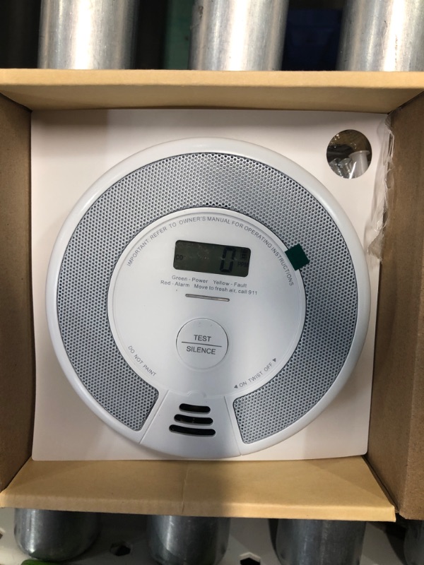 Photo 2 of ***FACTORY SEALED***X-Sense 10-Year Battery Combination Smoke Carbon Monoxide Alarm Detector with Large LCD Display (Standalone Model)