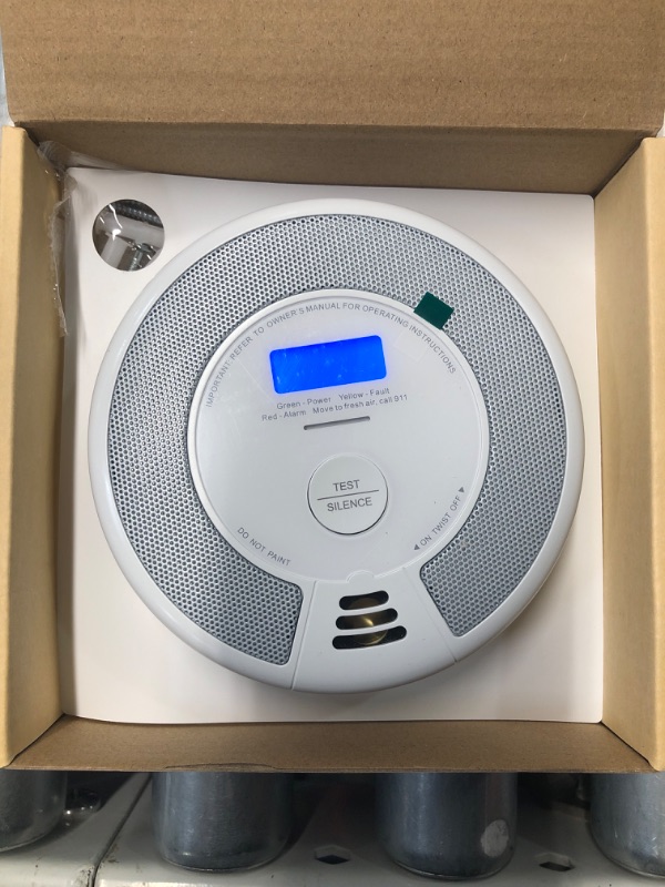 Photo 2 of (READ FULL POST) X-Sense 10-Year Battery Combination Smoke Carbon Monoxide Alarm Detector with Large LCD Display (Standalone Model)