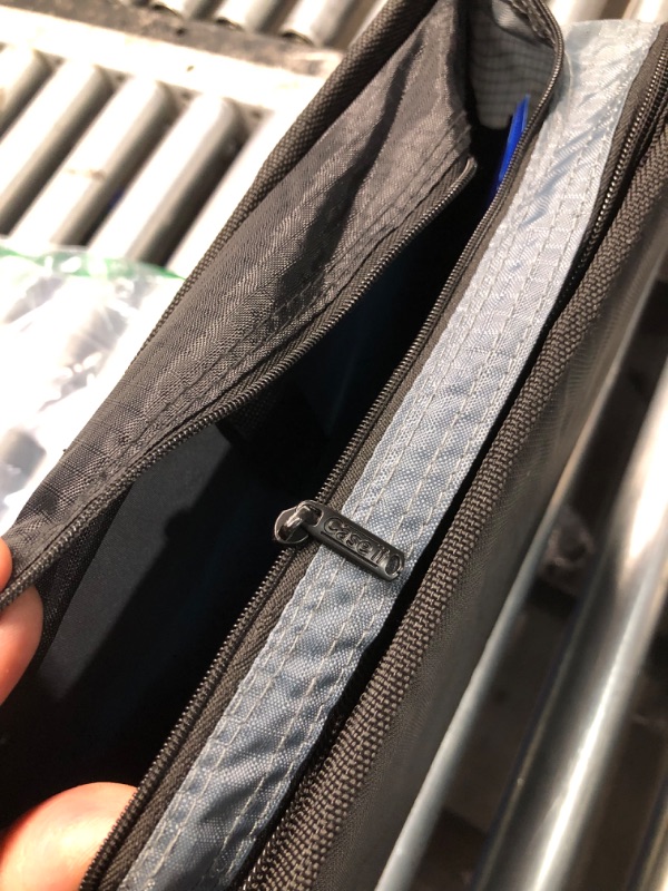 Photo 4 of ***MINOR DAMAGE. ONE ZIPPER BROKEN. SEE PHOTOS***
Case-it Mighty Zip Tab Zipper Binder, 3" O-Ring with 5-Color tabs, Expanding File Folder and Shoulder Strap and Handle, D-146- Jet Black