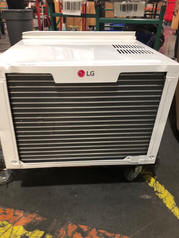 Photo 2 of ***MINOR DENTS AND STRATCHES. SEE PHOTOS***
LG 24,500 BTU Window Air Conditioner, 230V, Cools 1,560 Sq.Ft. (39' x 40' Room Size), Quiet Operation, Electronic Control with Remote, 3 Cooling & Fan Speeds, Auto Restart, White