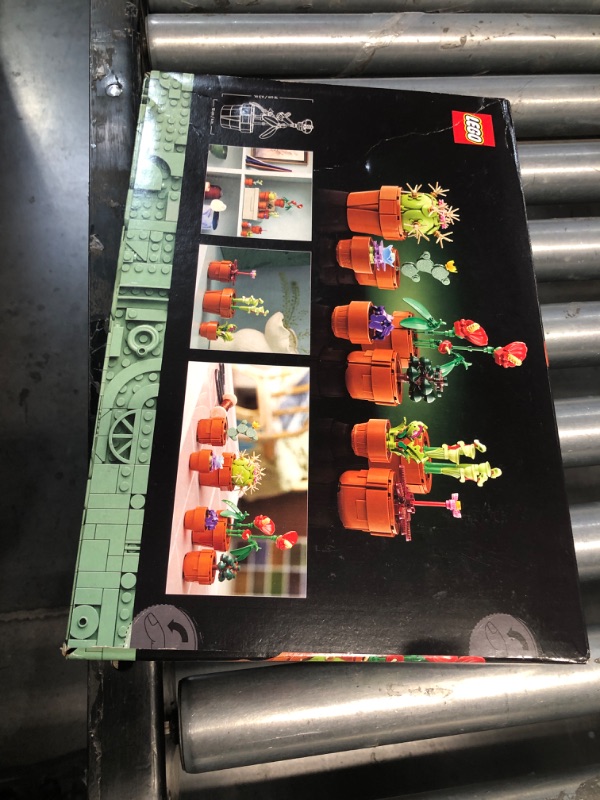 Photo 3 of ***FACTORY SEALED***
Icons Tiny Plants Build and Display Set for Adults 10329