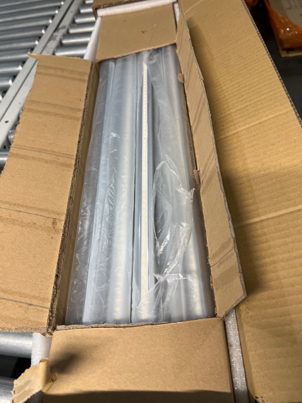 Photo 2 of (READ FULL POST) SHINESTAR 20-Pack 8FT LED Bulbs, Ballast Bypass, 44W 6500K Daylight, F96T12 LED Replacement for T8 T10 T12 Fluorescent Tubes, FA8 Single Pin, Dual-end, Clear Cover