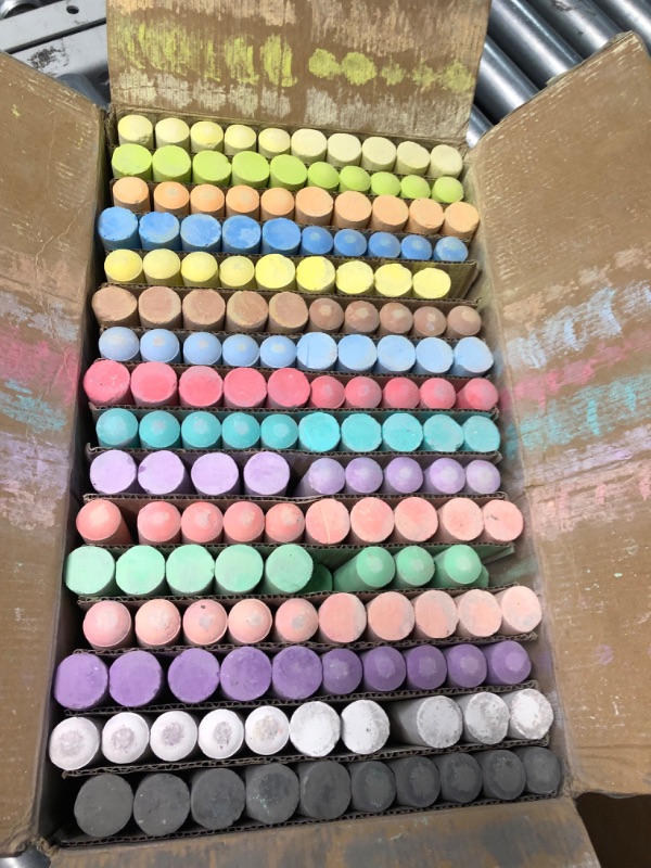 Photo 3 of ***USED - INCOMPLETE***
160 PCS Sidewalk Chalks Set Non-Toxic Washable Jumbo Chalk for Outdoor Art Play, Painting on Chalkboard, Blackboard and Playground