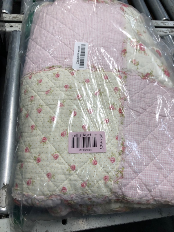 Photo 2 of **like new 
Cozyholy Original 100% Cotton Patchwork Quilt Full Queen Size Pink Floral Bedspread Coverlet Reversible Vintage Shabby Chic Quilted Throw Blanket Bed Quilt Cover for Couch Sofa