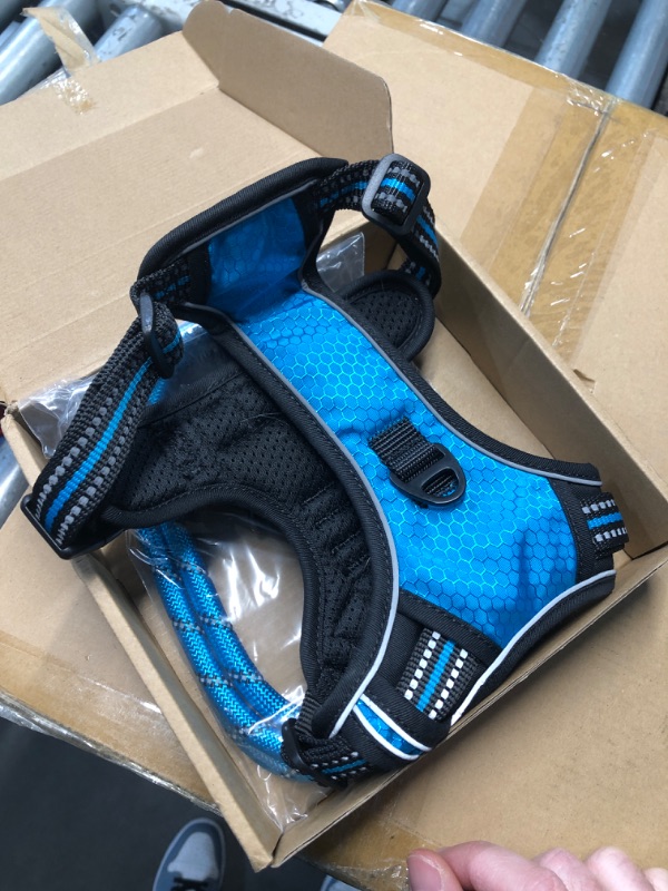 Photo 2 of (READ FULL POST) tobeDRI No Pull Dog Harness Adjustable Reflective Oxford Easy Control Medium Large Dog Harness with A Free Heavy Duty 5ft Dog Leash (S (Neck: 13"-18", Chest: 17.5"-22"), Blue Harness+Leash)
