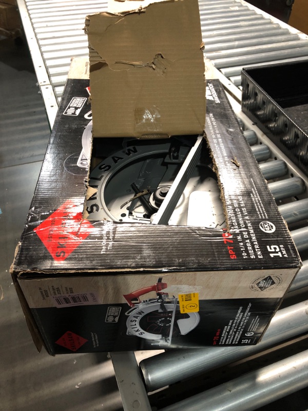Photo 1 of ** DMAGED UNTESTED** SKIL 15 amps 10-1/4 in. Corded Worm Drive Circular Saw Tool Only