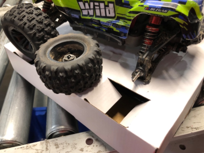 Photo 4 of ***USED - MAJOR DAMAGE - UNTESTED - SEE COMMENTS***
BEZGAR HP161S 1:16 4X4 RTR Brushless Fast RC Cars for Adults 