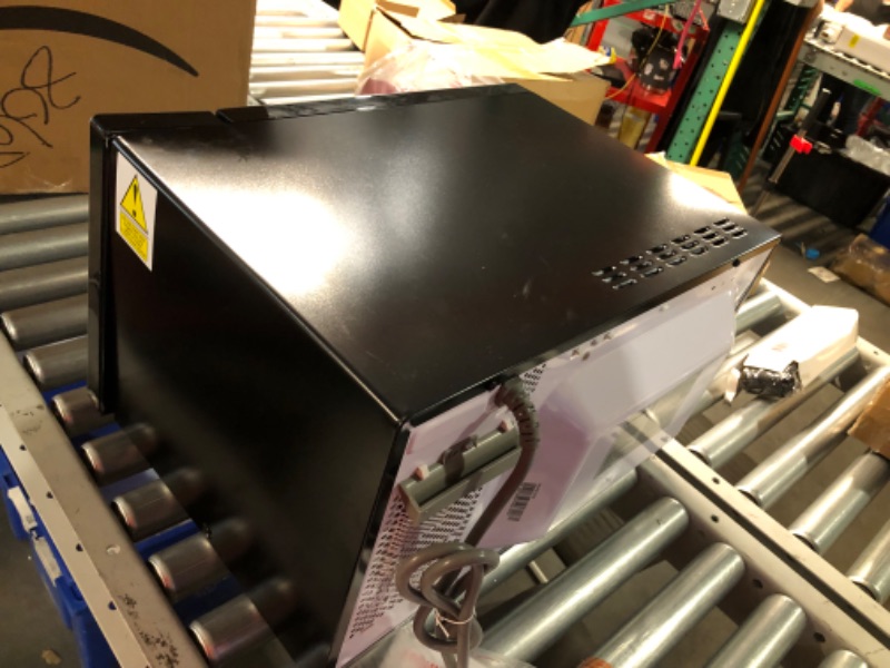 Photo 1 of ***NONREFUNDABLE - THIS SALE FINAL -  PARTS ONLY - SEE COMMENTS***
Toshiba SS Microwave Oven - 1.2 Cu ft, Smart Sensor