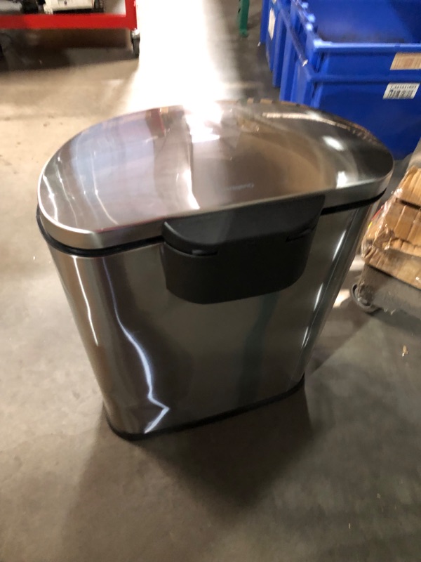 Photo 4 of ***USED - DAMAGED - DENTED - SEE PICTURES***
QUALIAZERO 50L/13Gal Heavy Duty Hands-Free Stainless Steel Commercial/Kitchen Step Trash Can