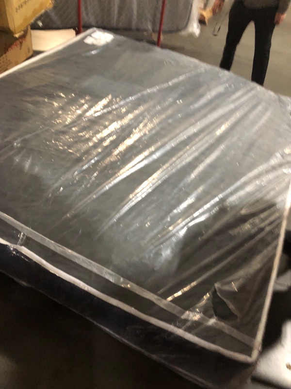 Photo 2 of ***TRUCK/TRAILER PICKUP ONLY - USED - DIRTY - NO PACKAGING - SEE PICTURES***
Coolvie 12 Inch California King Mattress, Hybrid Cal King Mattress in a Box, Medium Firm, 3 Layer Premium Foam with Pocket Springs for Motion Isolation, Pressure Relieving, 100-N