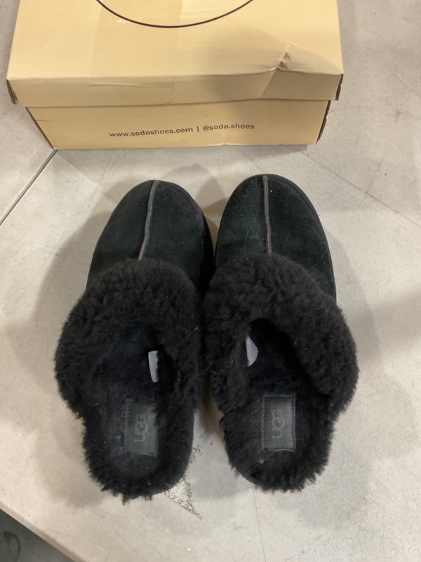 Photo 2 of (SEE NOTES)  UGG Women's Disquette Slipper, Black, 8