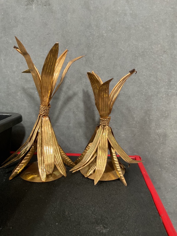 Photo 1 of  Tiangrid 2 Pcs Metal Taper Candle Holder Floral Table Candle Holder Modern Flower Candlestick Gold 