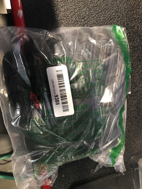 Photo 1 of adidas Unisex-Kids Match Predator Fingersave Goalie Gloves, Black/Black/Black, 6