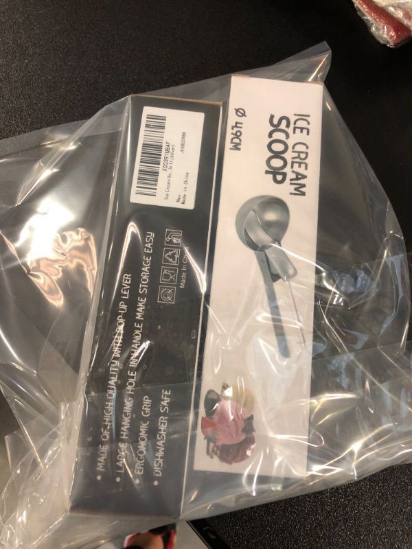 Photo 2 of  2 packs 
Ice Cream Scoop Stainless Steel Ice Cream Scooper Metal Ice Cream Scoops with Trigger, Perfect for Frozen Yogurt, Gelatos, Sundaes (Silver)
