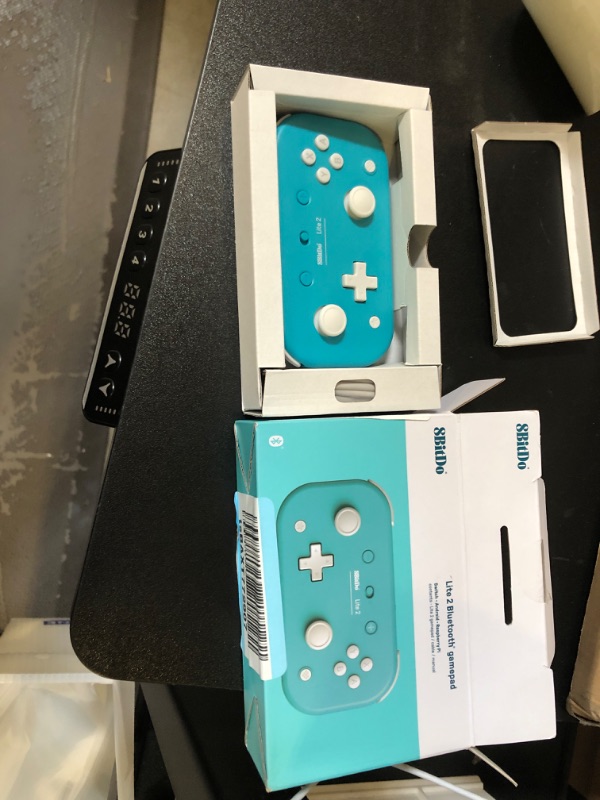 Photo 2 of 8Bitdo Lite 2 Bluetooth Gamepad for Switch, Switch Lite, Android and Raspberry Pi (Turquoise)